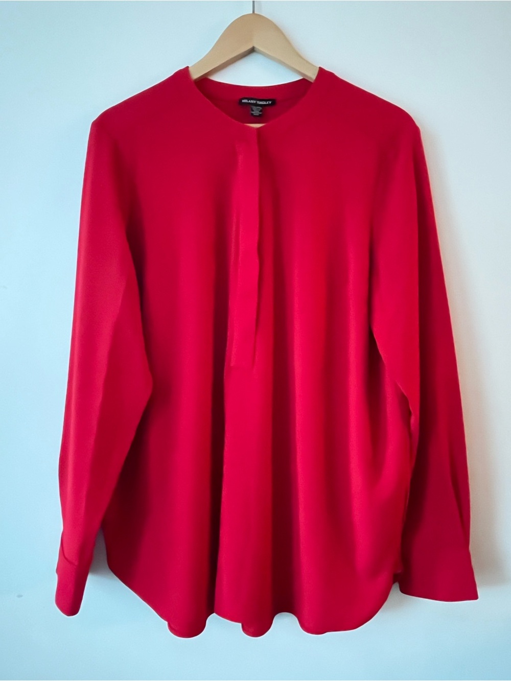 Red Flowy Shirt with zipper front XXL